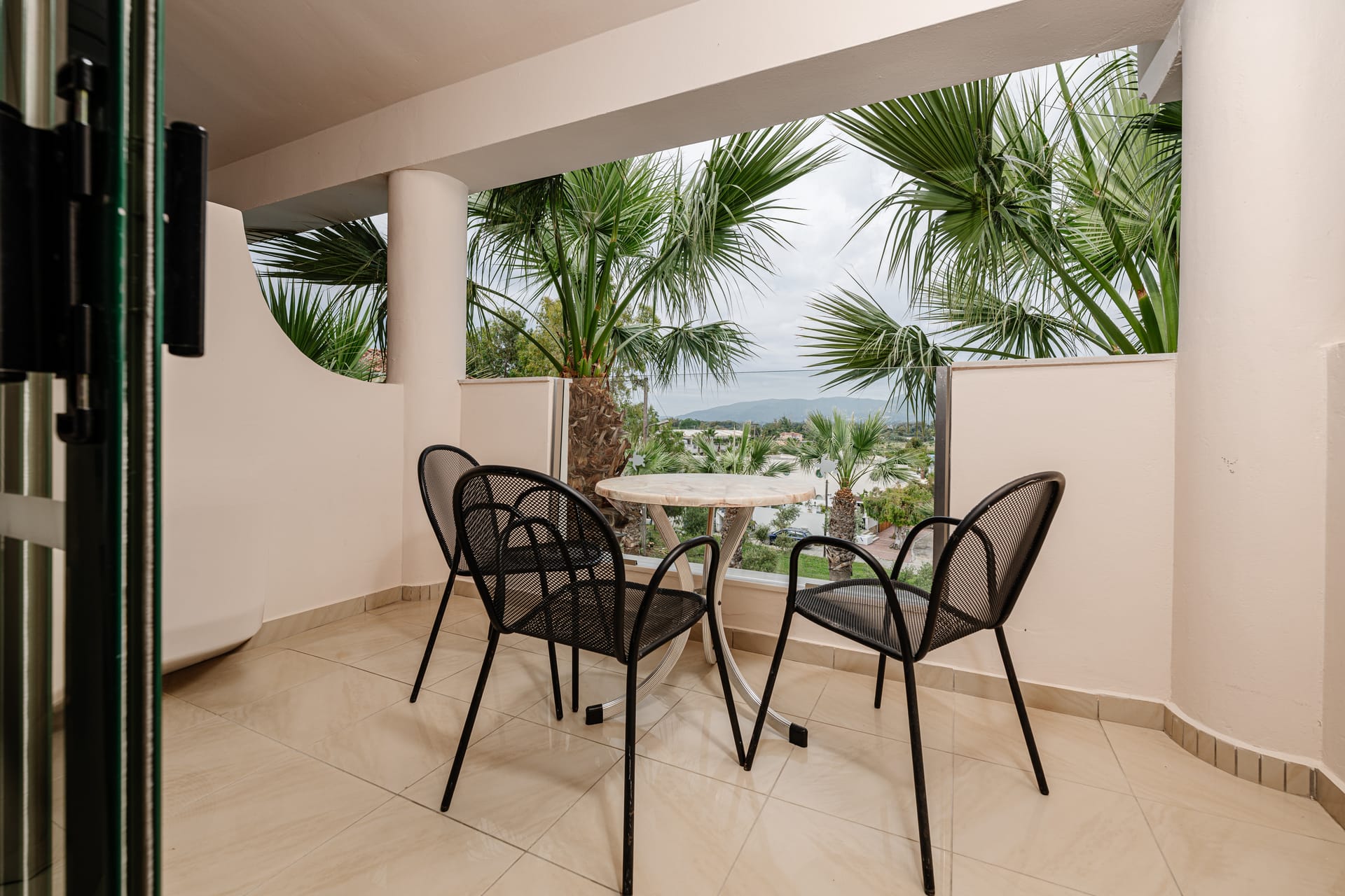 One bedroom apartment