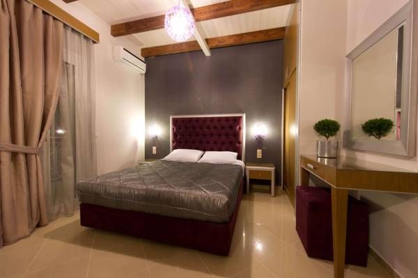 Deluxe Triple Studio