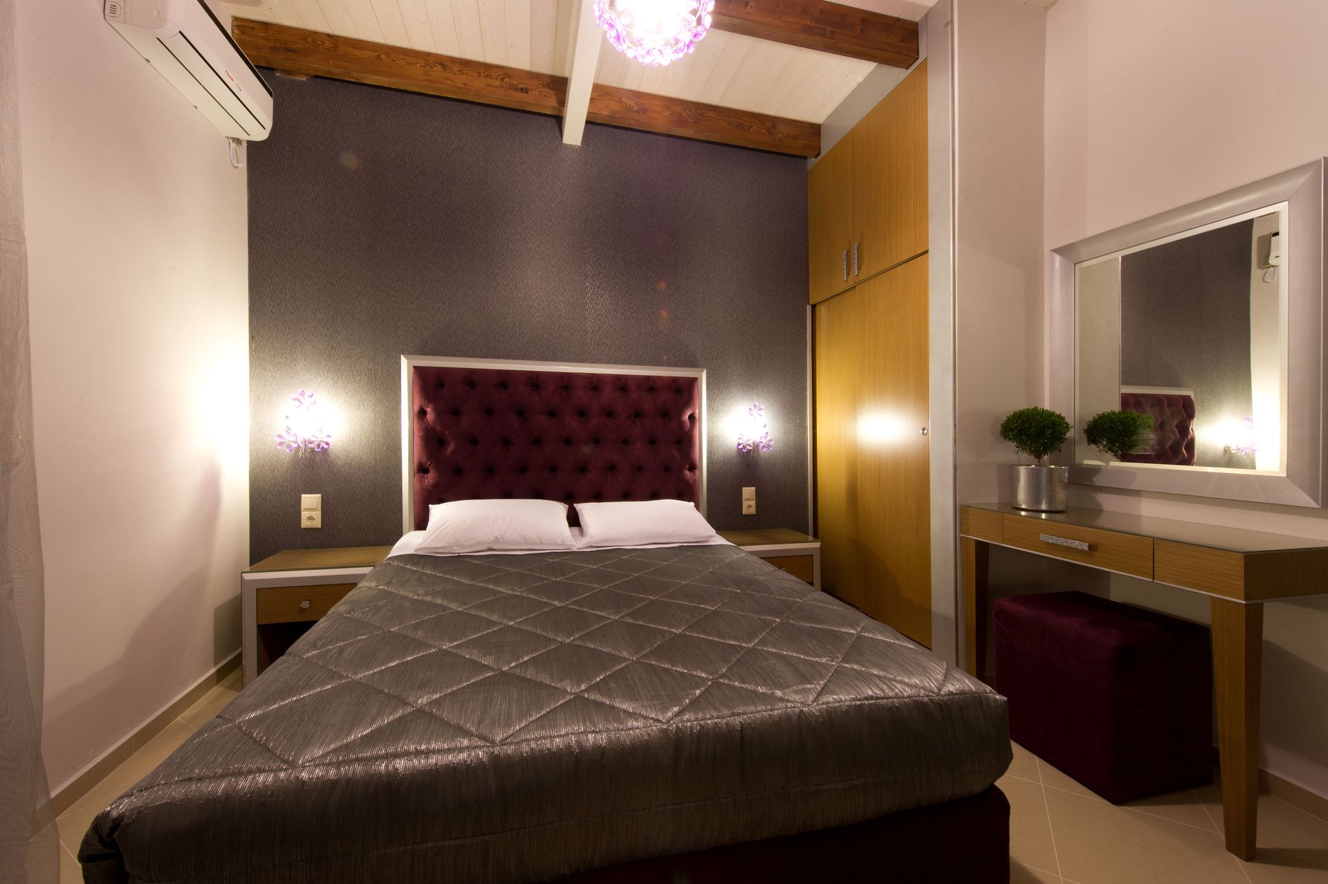 Deluxe Triple Studio