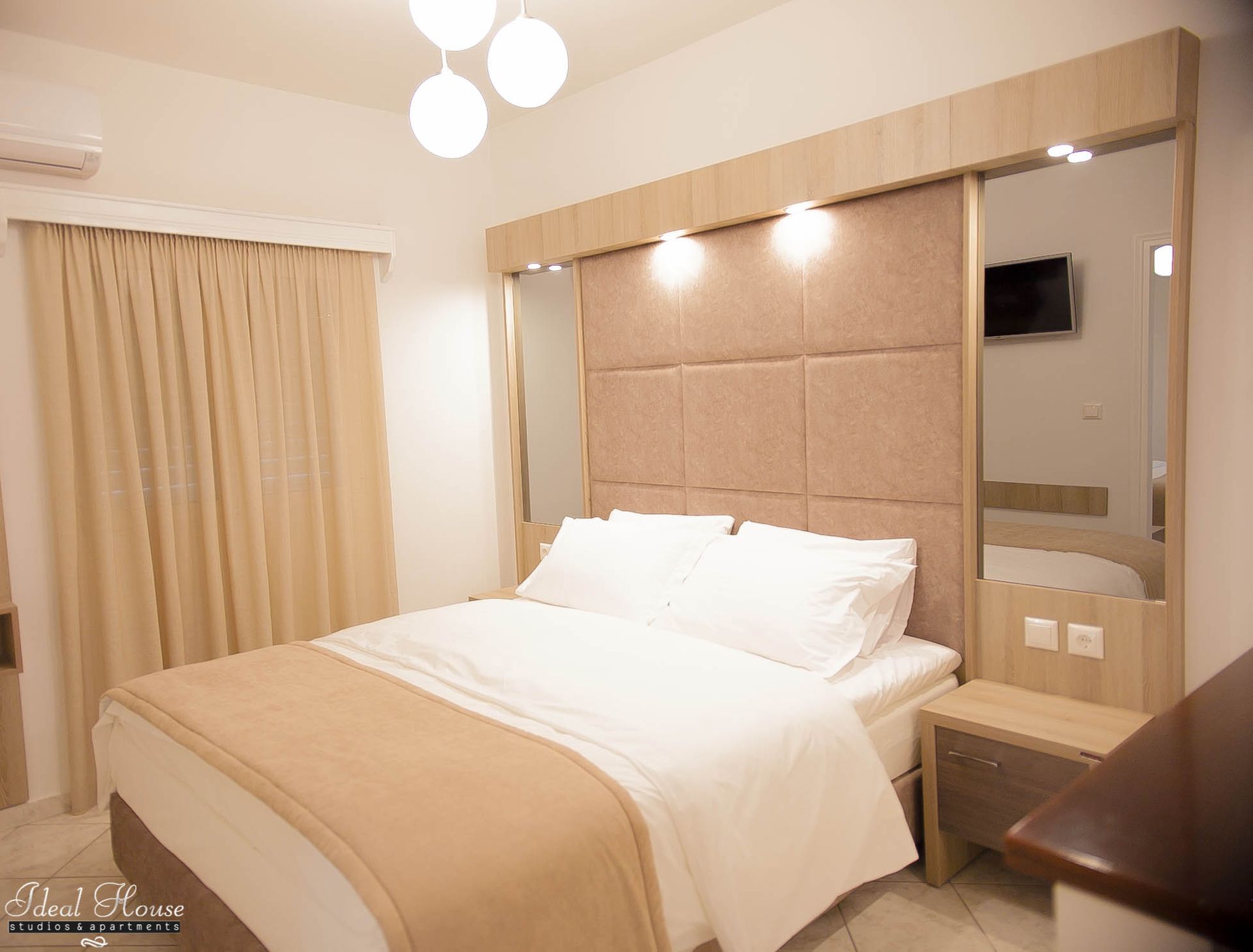 Superior Two Bedroom Apartment