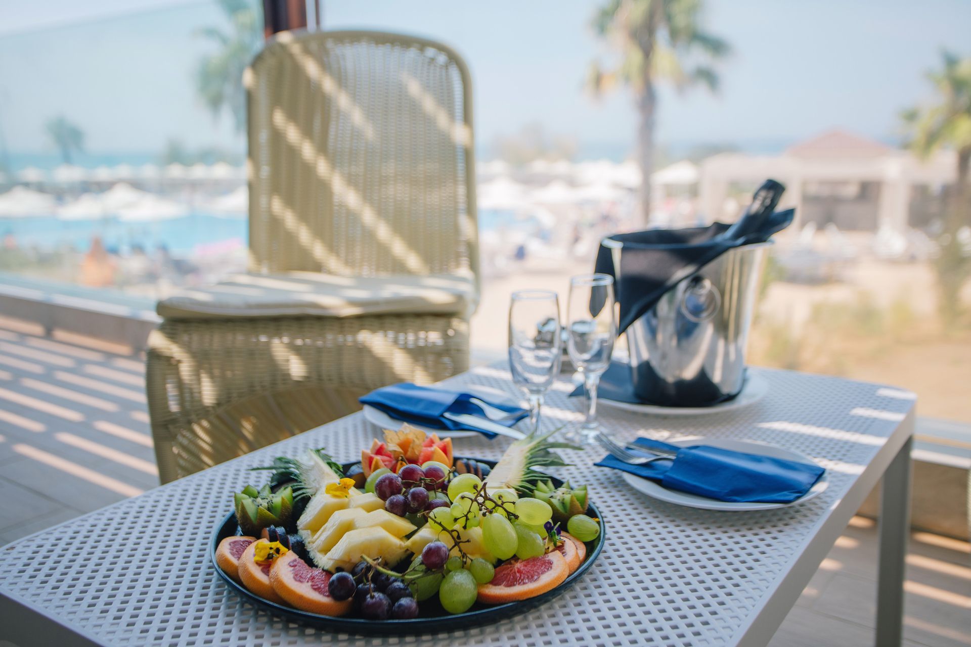 DELUXE DBL SEA VIEW