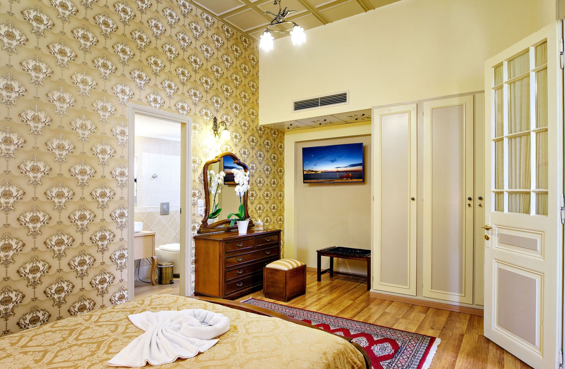 Executive Suite