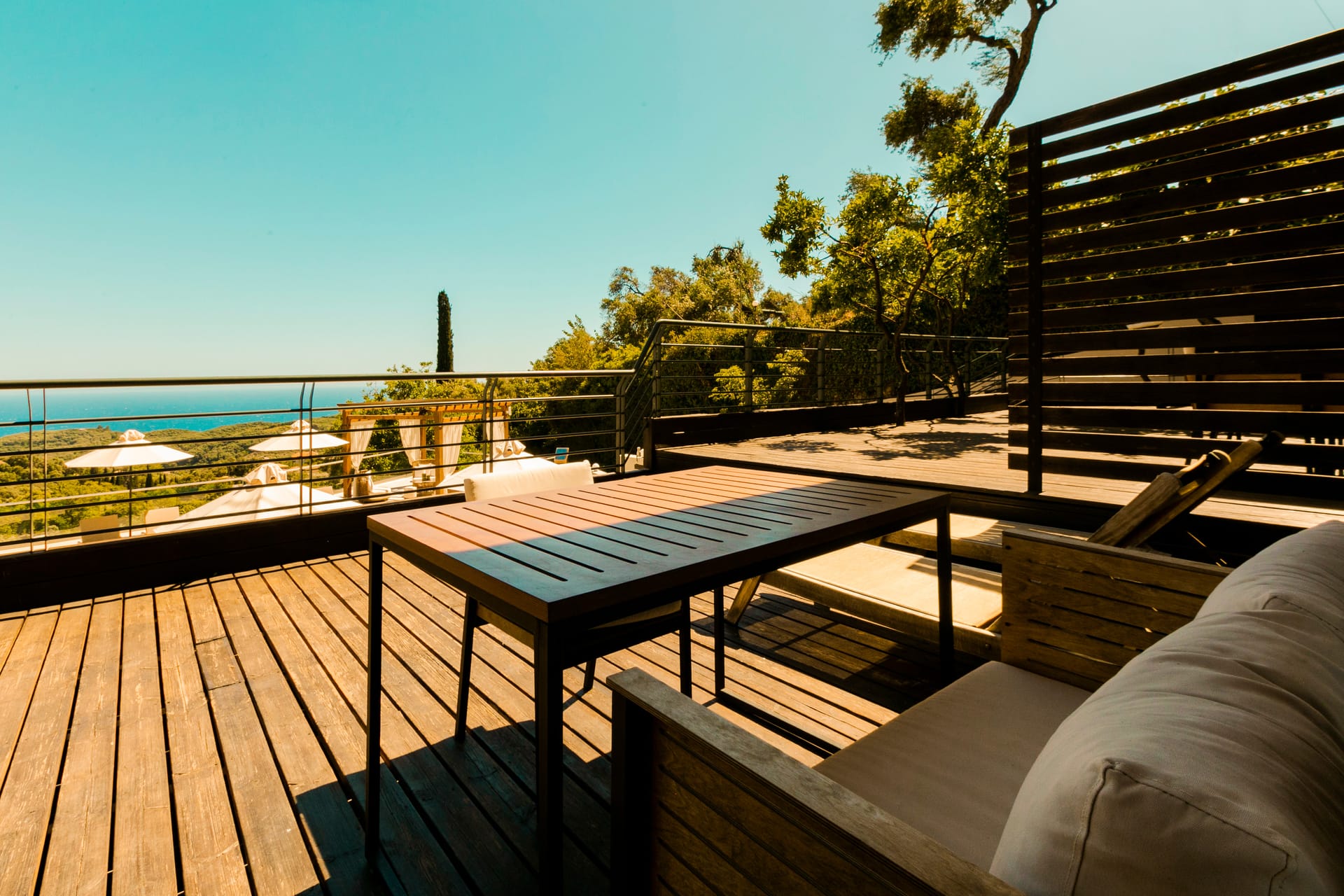 Deluxe Studio with Sea View (3 Guests)