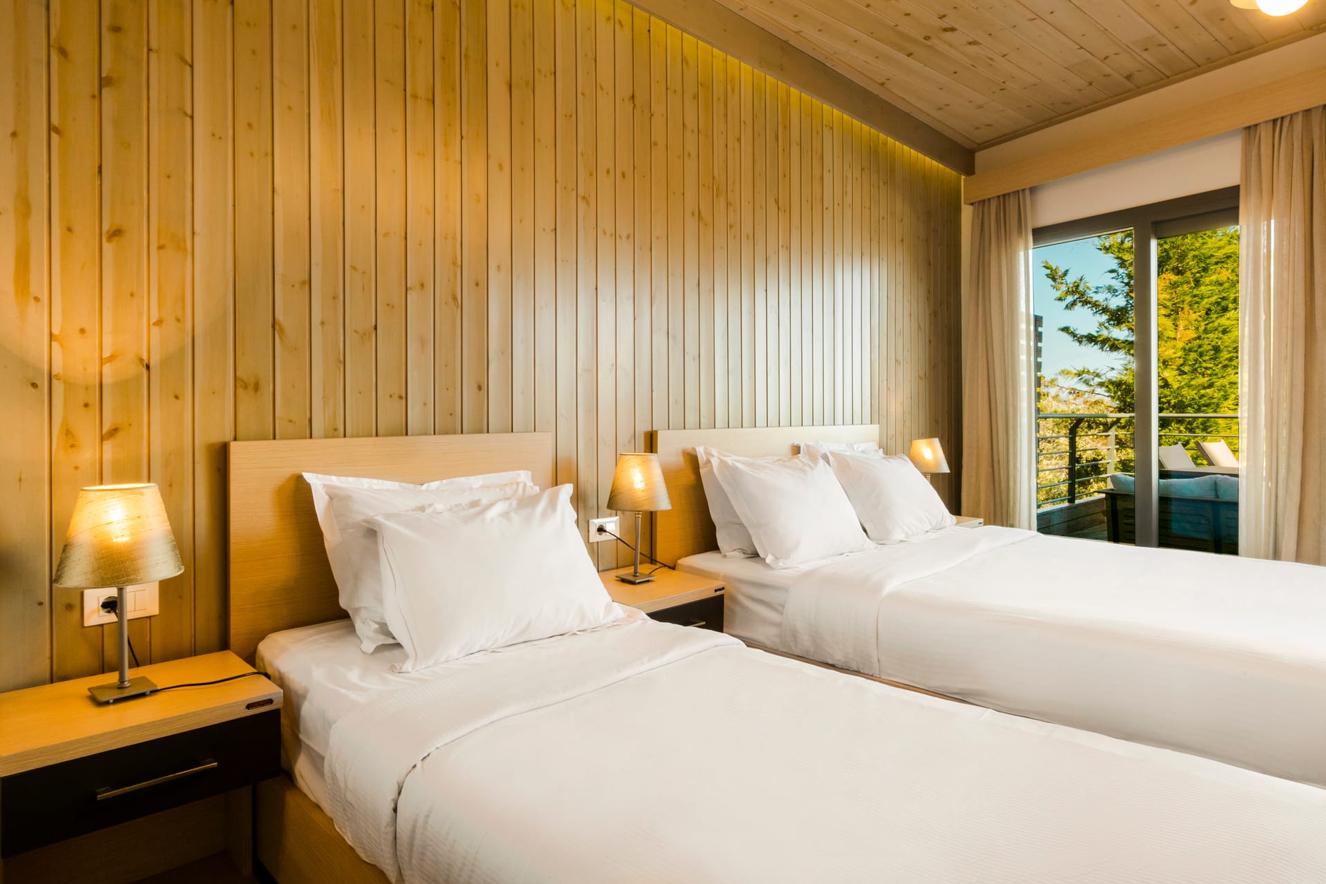 Deluxe Studio with Sea View (3 Guests)