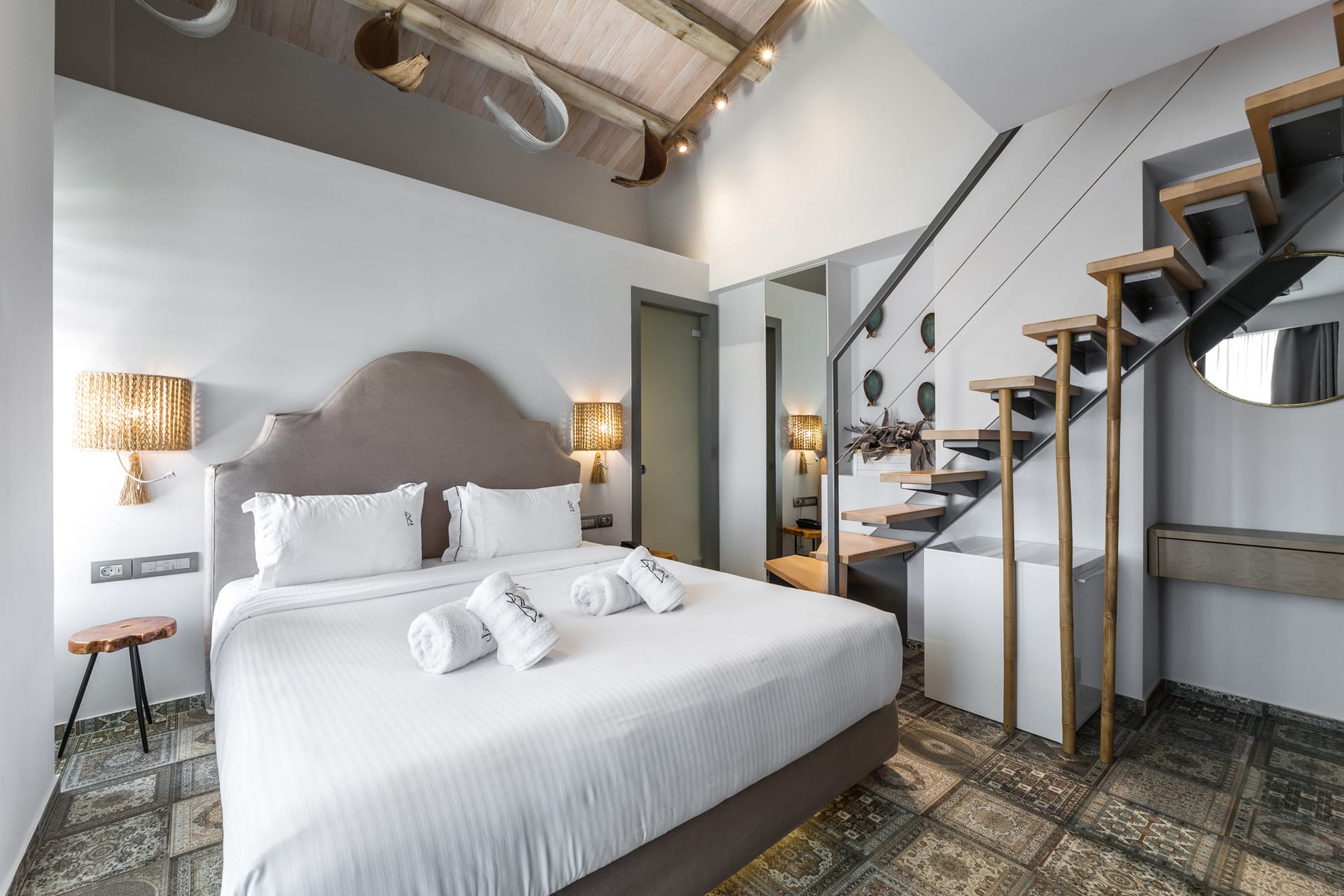 2 Level Suite | Sea View