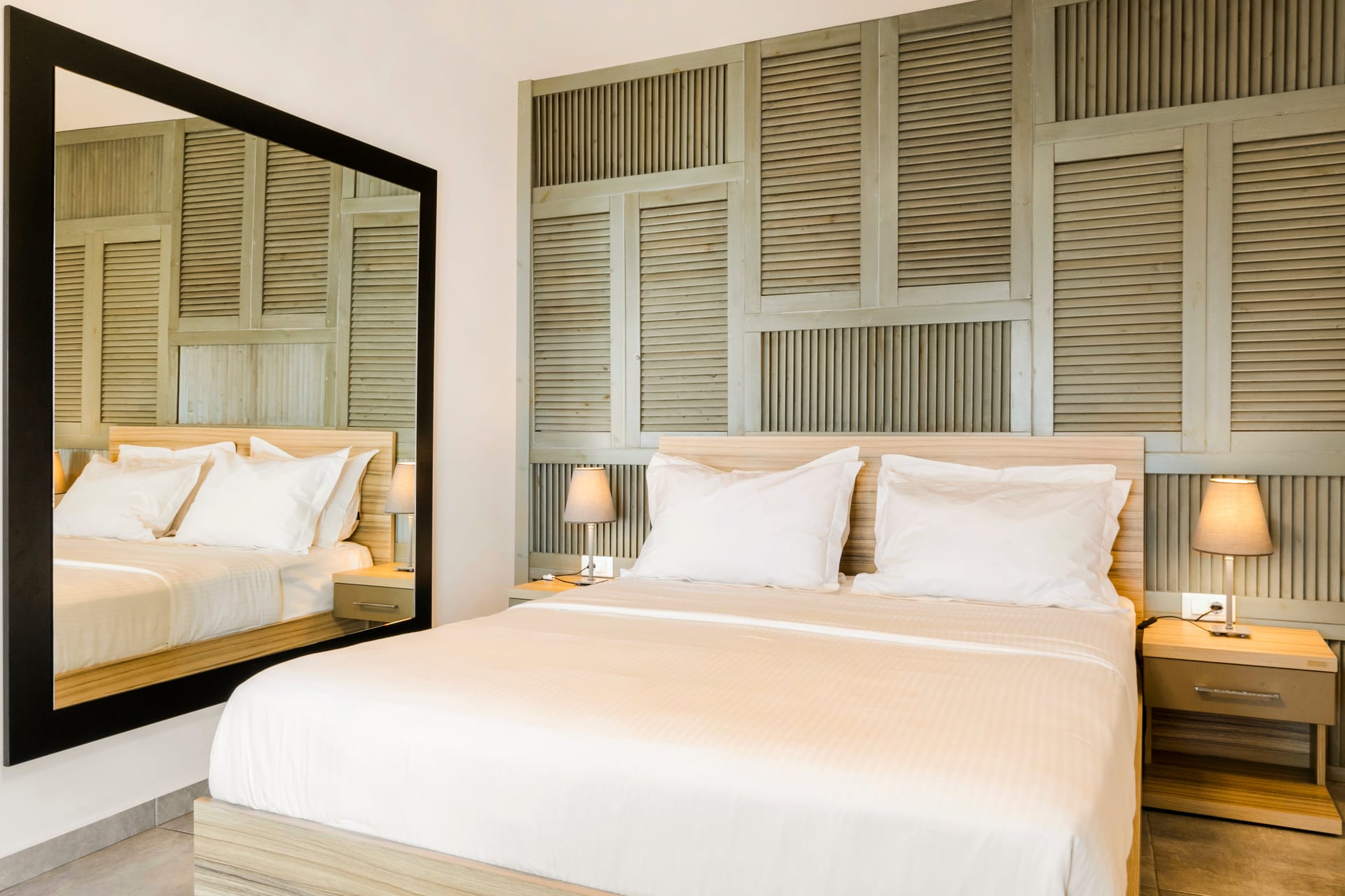 Executive Two-Bedroom Apartment with Sea View