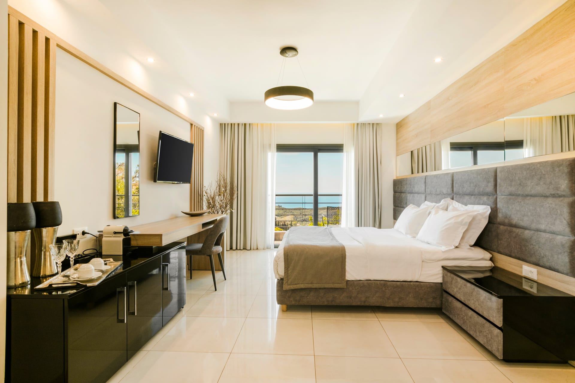 Honeymoon Suite with Sea View