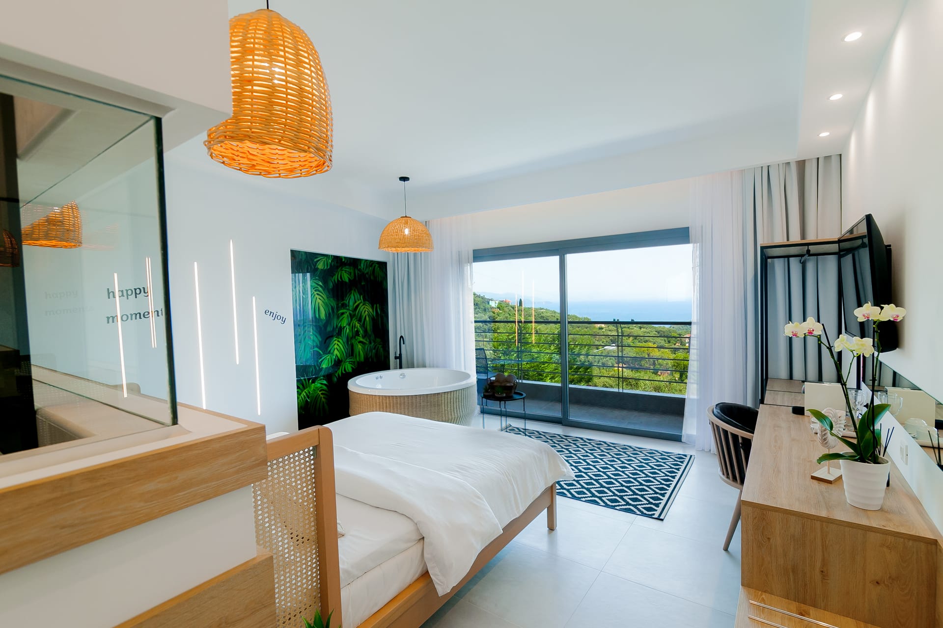 Escape Suite with indoor jacuzzi and Sea View