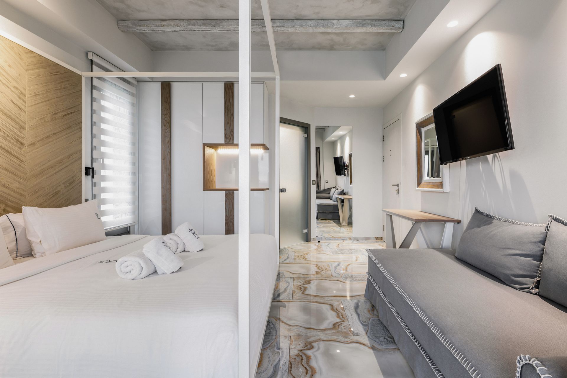 Blue Carpet Suite Sea View | Private Pool