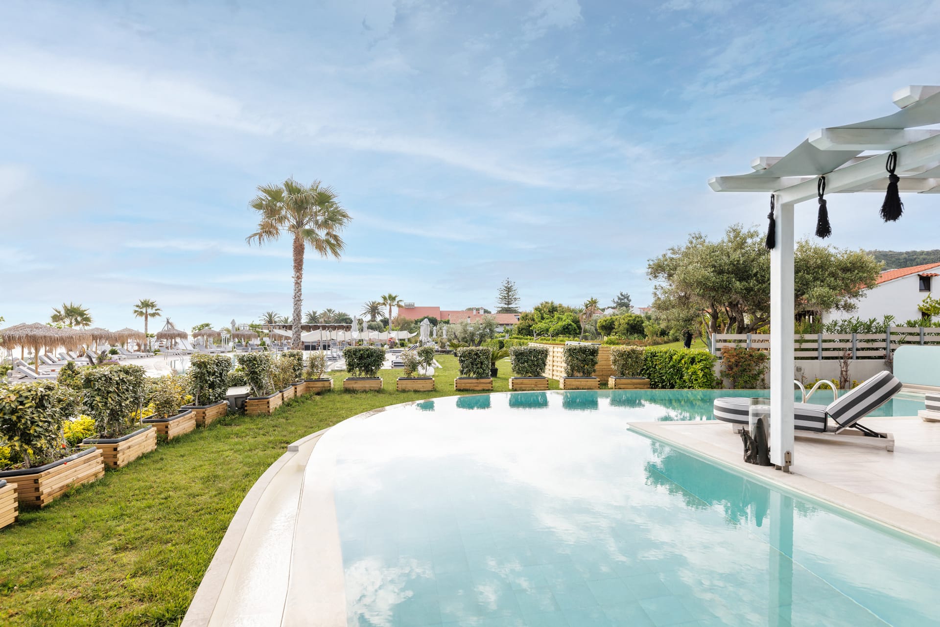 Blue Carpet Suite Sea View | Private Pool