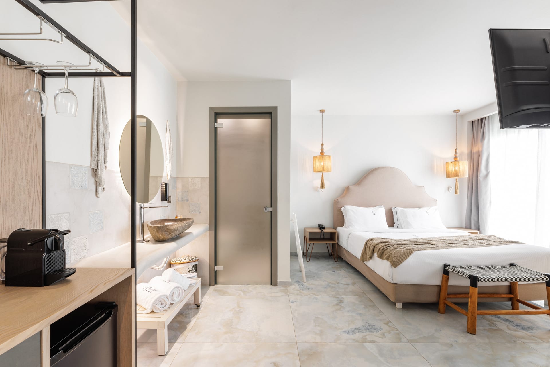 Deluxe Suite Sea View | Indoor Jacuzzi