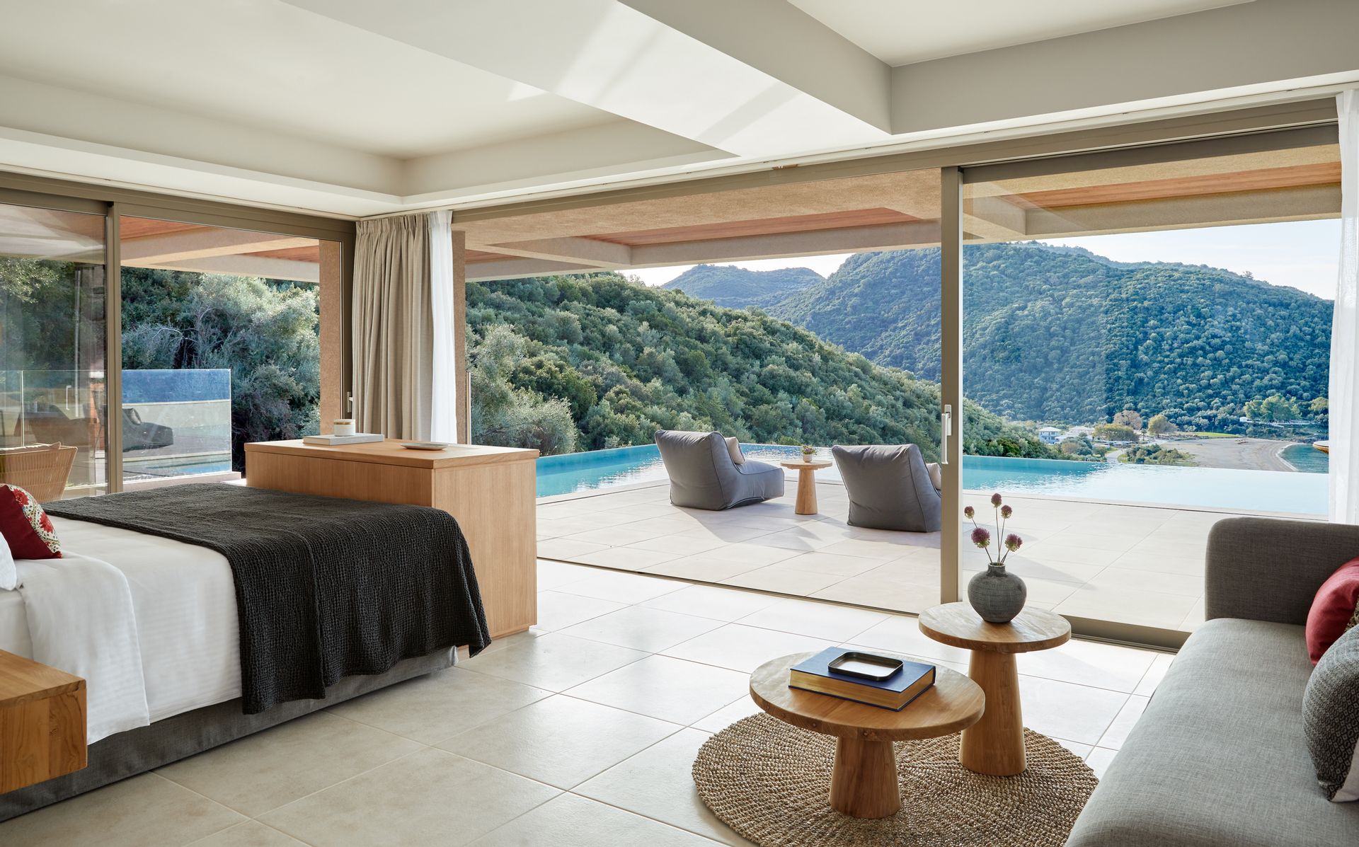 Deluxe Suite Sea View with Private Pool
