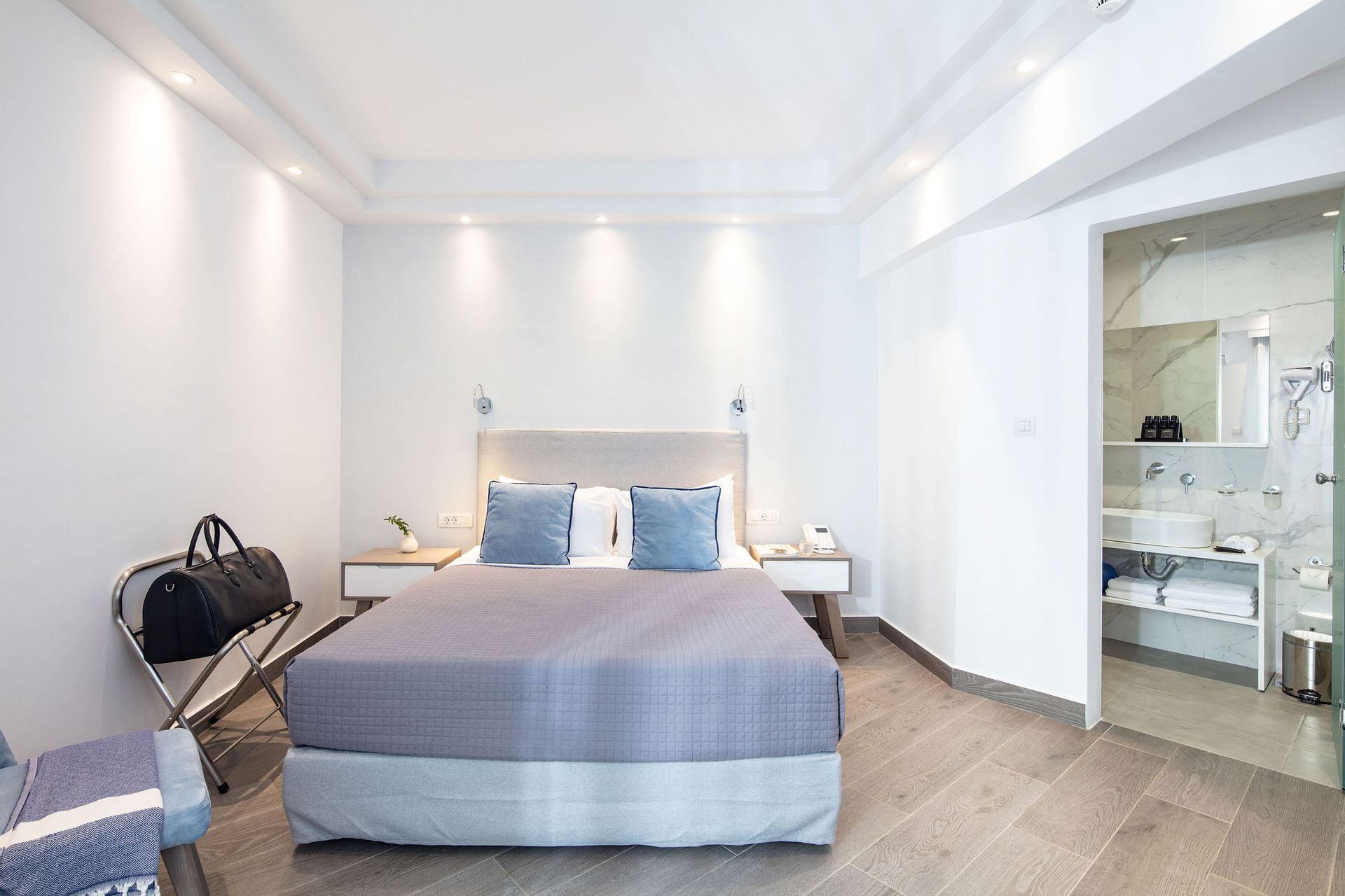 Standard Double Room Partial Sea View