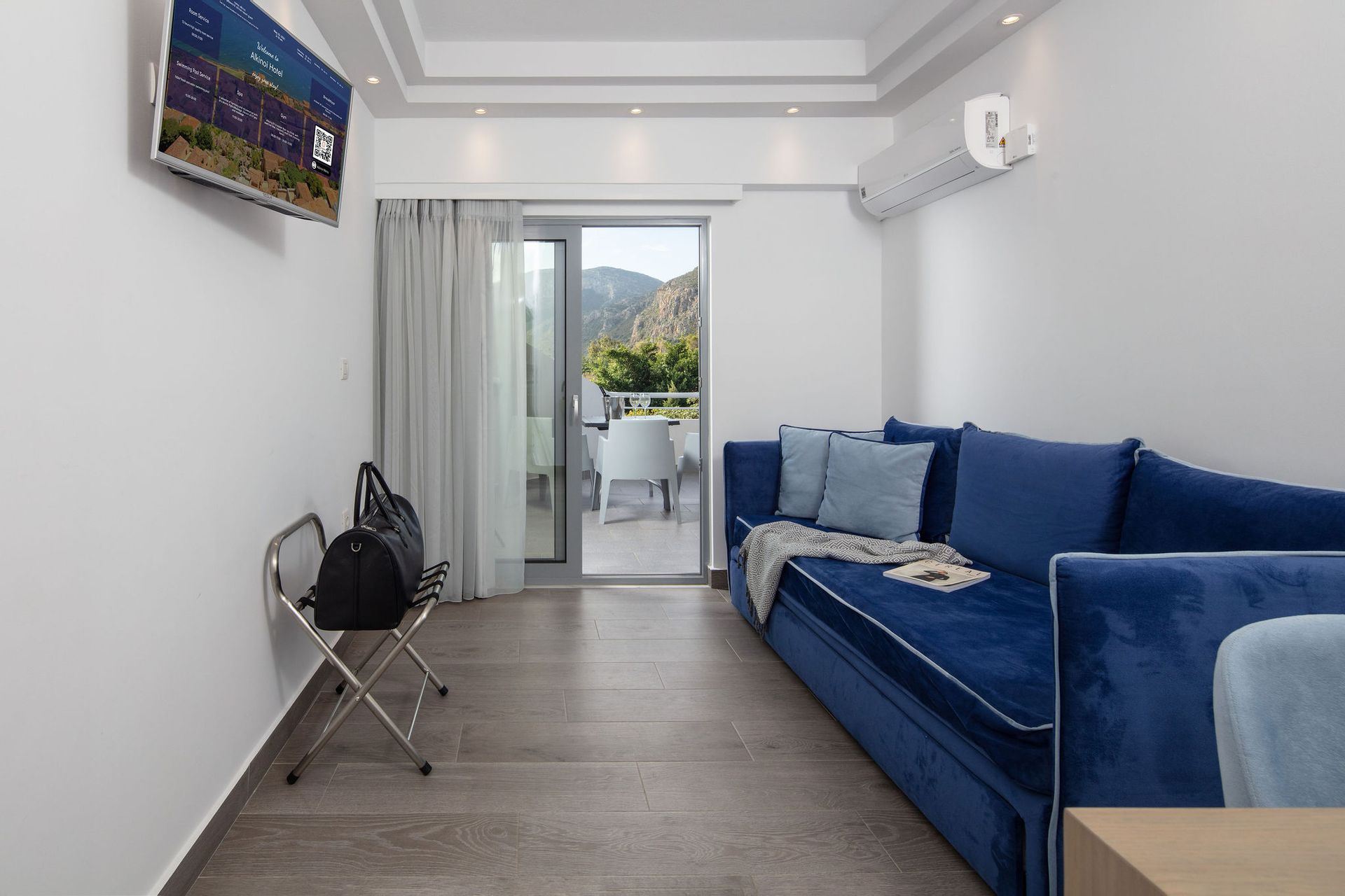 Family Room Pool View