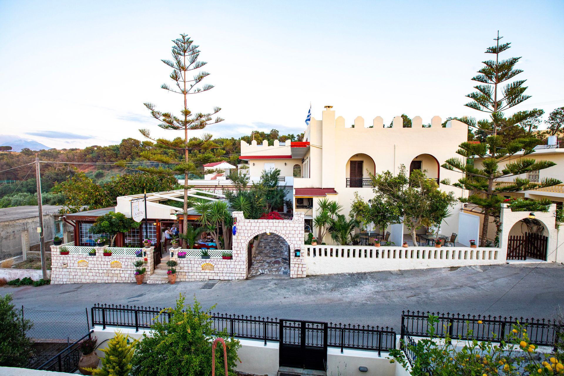 Superior Two Bedroom Apartment with Garden View | Giasemi