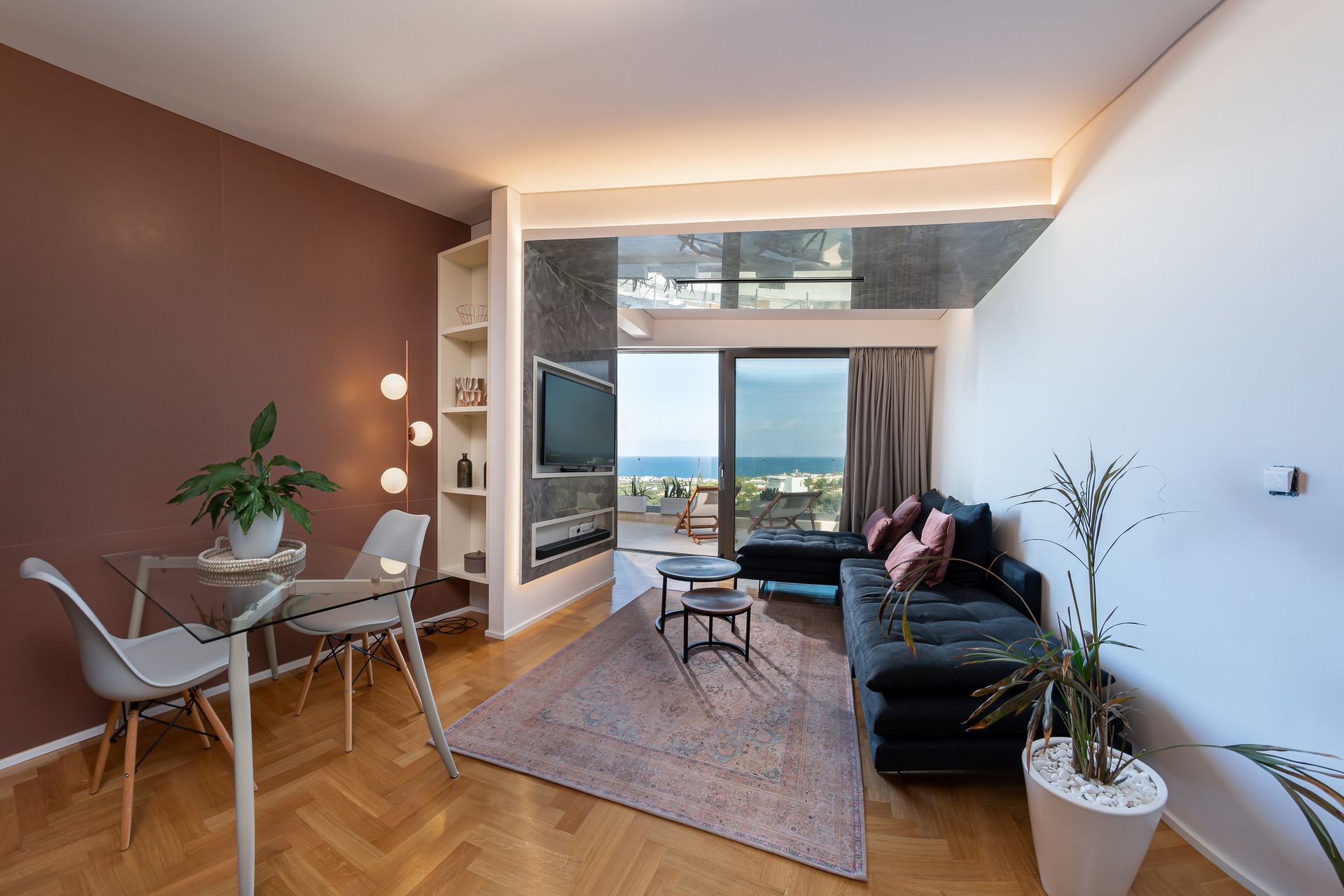 Sea View Suite with outdoor hot tub