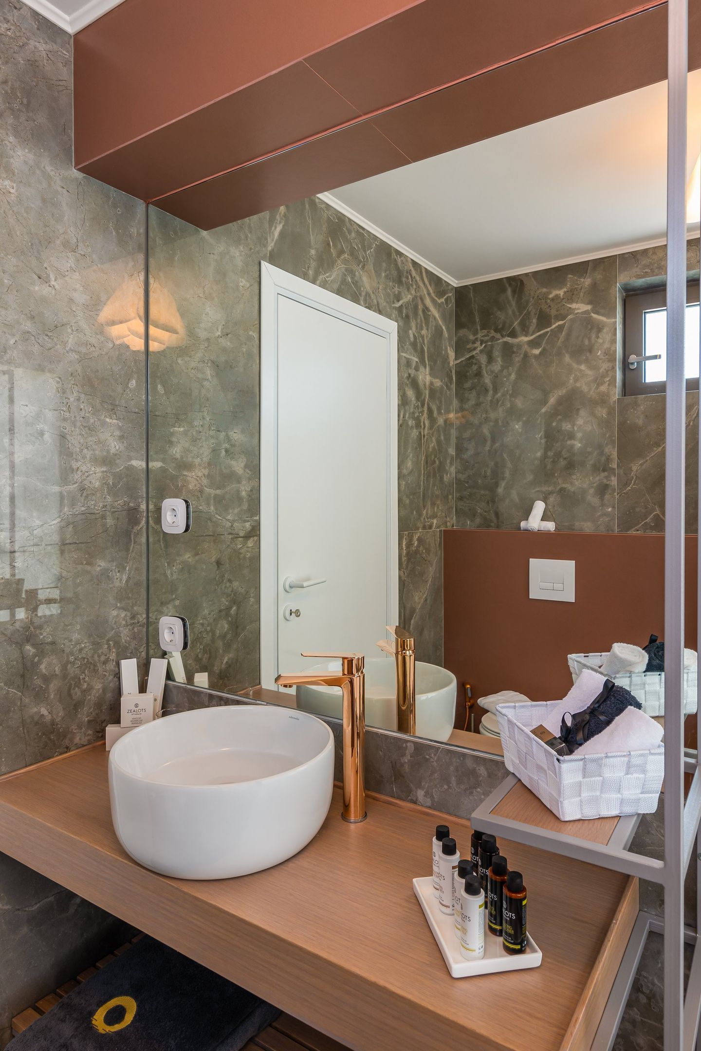 Sea View Suite with outdoor hot tub