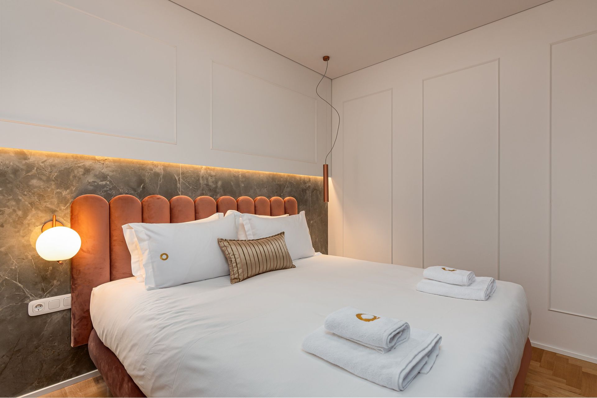 Sea View Suite with outdoor hot tub