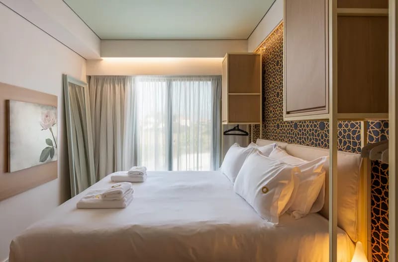 Sea View Suite with outdoor hot tub