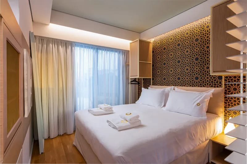 Sea View Suite with outdoor hot tub