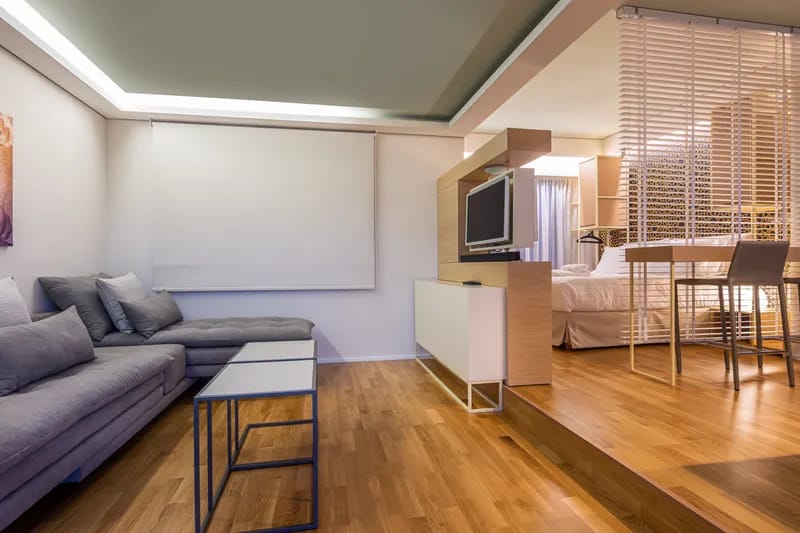 Sea View Suite with outdoor hot tub