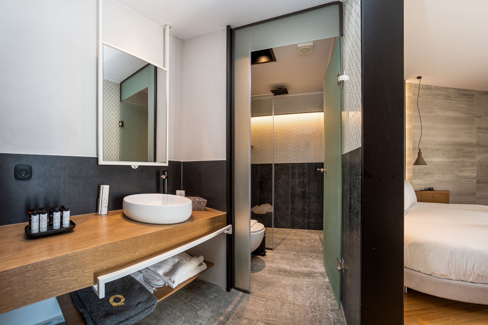 Two Bedroom Suite with Sea View