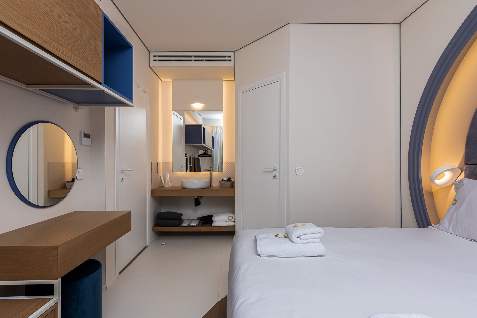 Two Bedroom Sea View Suite with outdoor hot tub