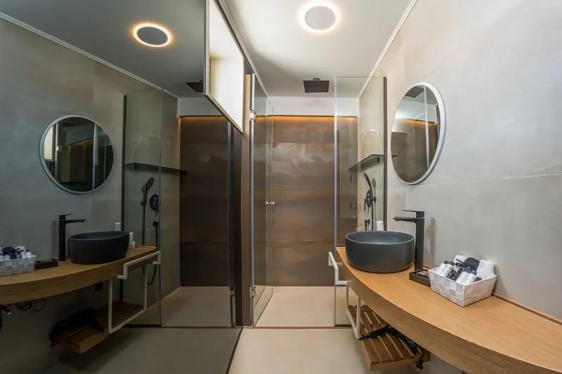 Two Bedroom Sea View Suite with outdoor hot tub