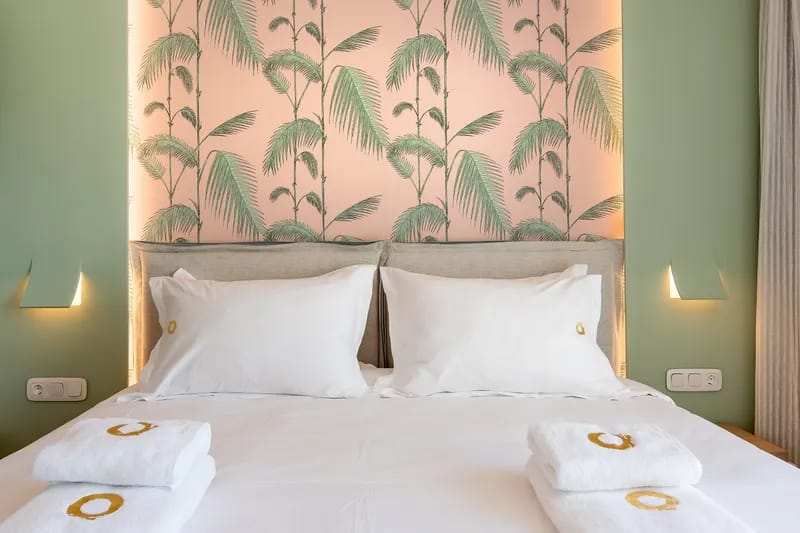 Two Bedroom Sea View Suite with outdoor hot tub