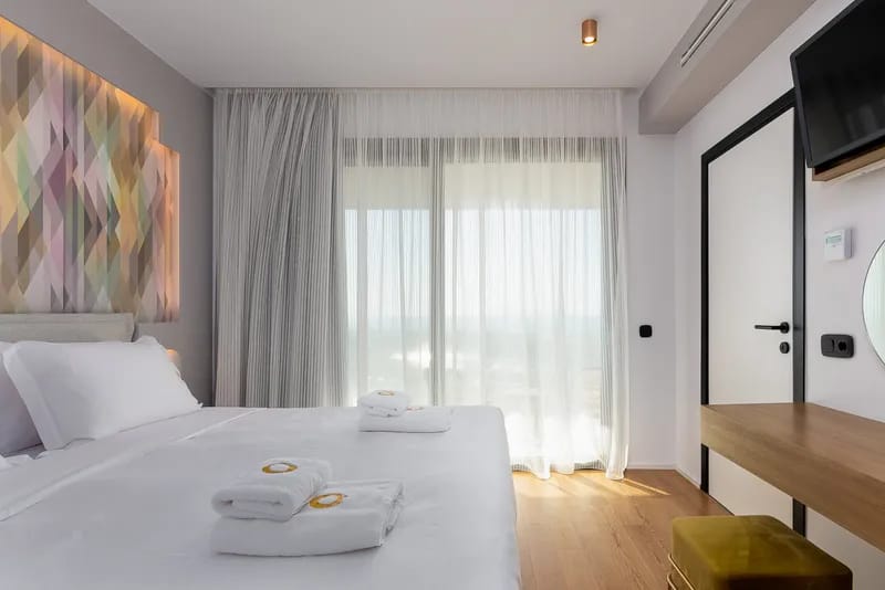 Two Bedroom Sea View Suite with outdoor hot tub