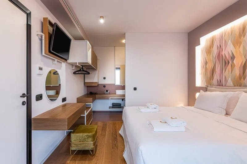 Two Bedroom Sea View Suite with outdoor hot tub