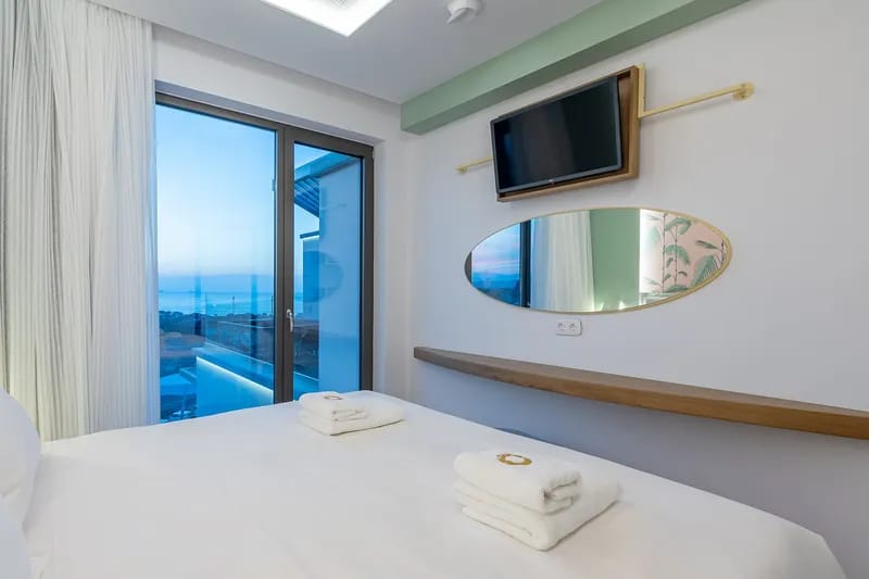 Two Bedroom Sea View Suite with outdoor hot tub