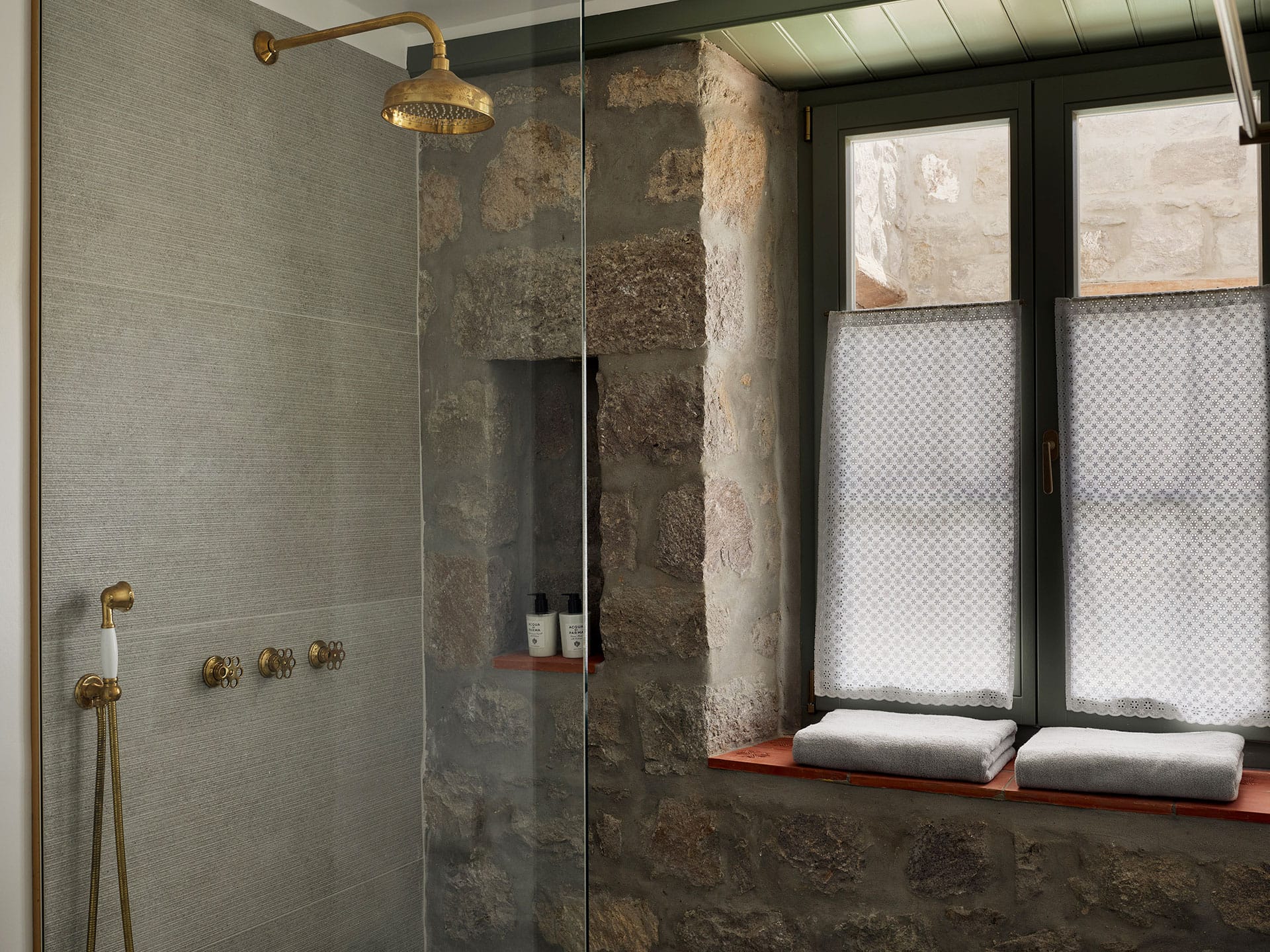 Sea View Suite with Plunge Pool