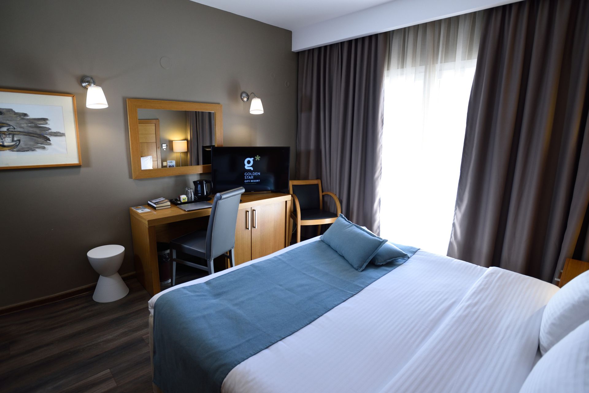 STANDARD room COCO-MAT with back view