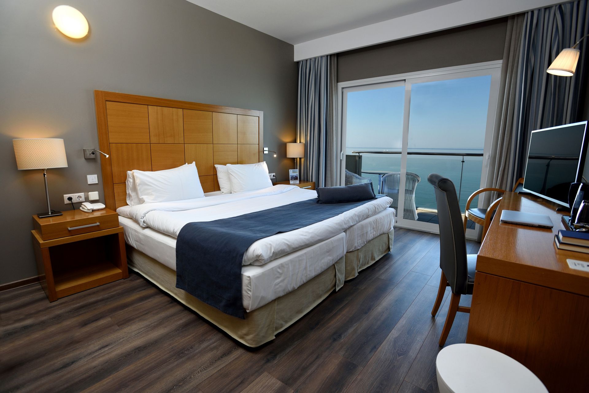 NEREID room COCO-MAT with front sea view
