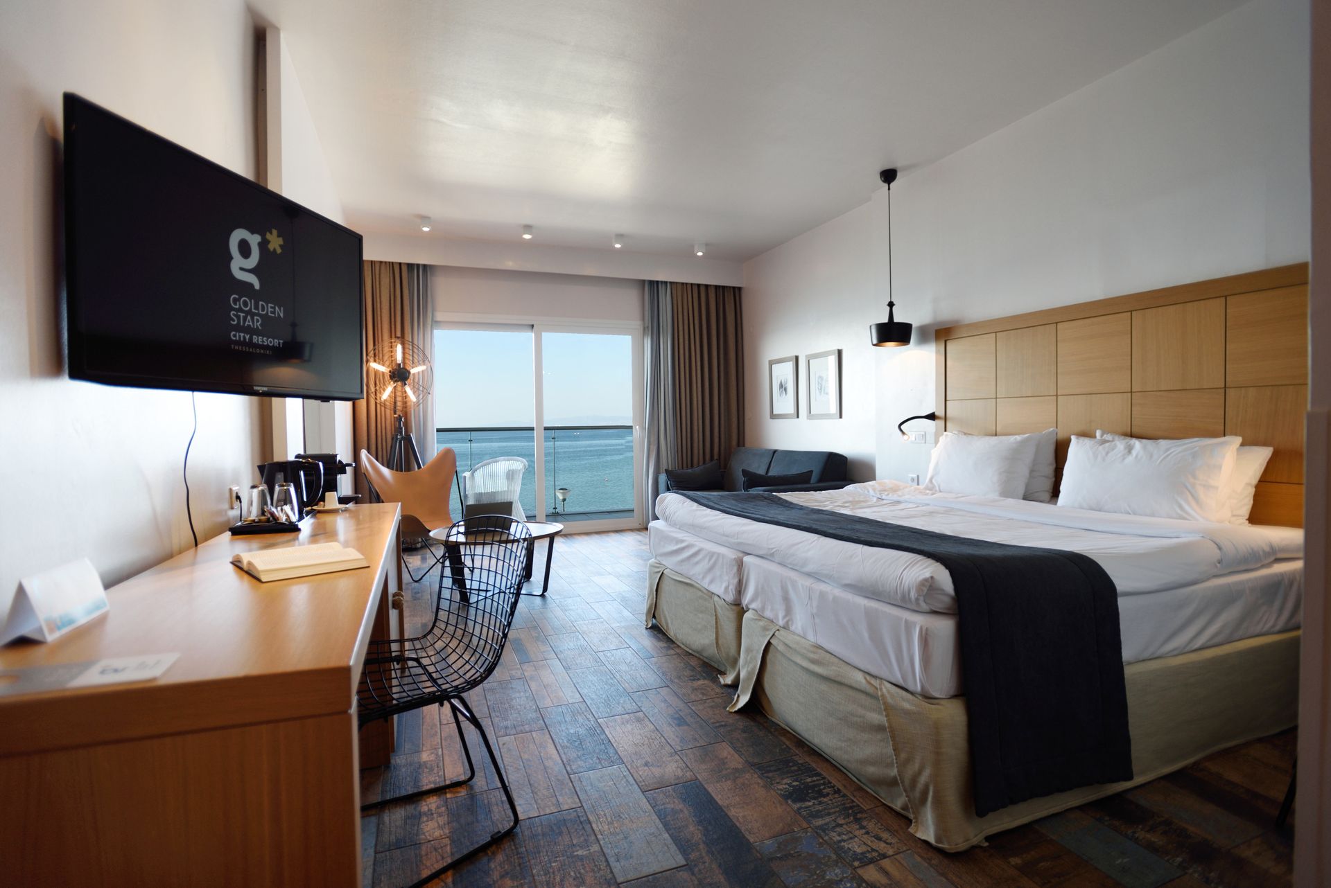 HEPHAESTUS suite COCO-MAT with front sea view