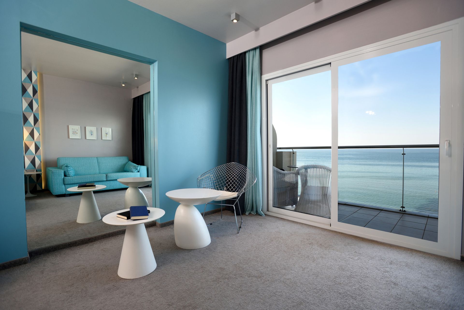 POSEIDON suite COCO-MAT with front sea view