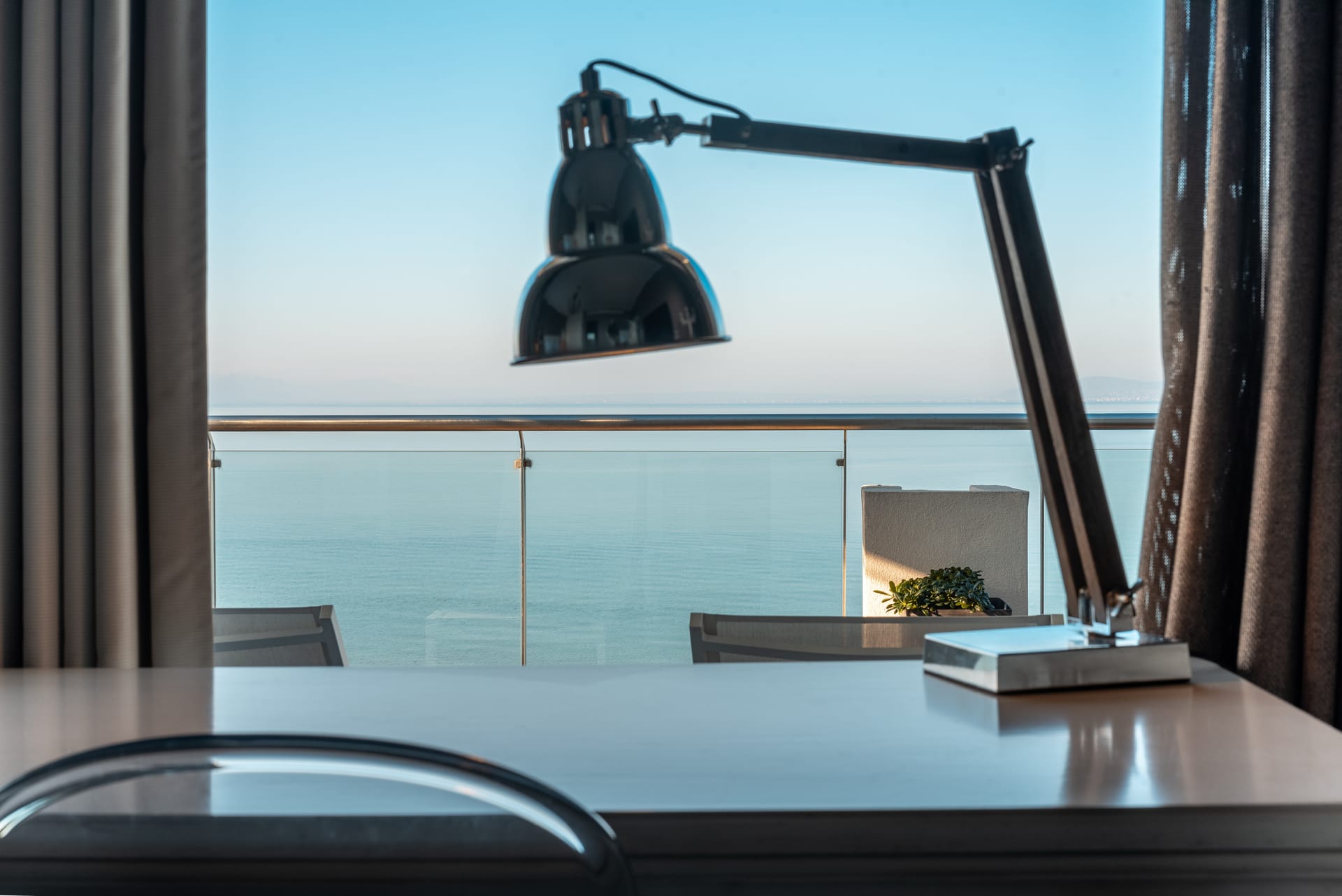 SEAGULL suite COCO-MAT with panoramic sea view