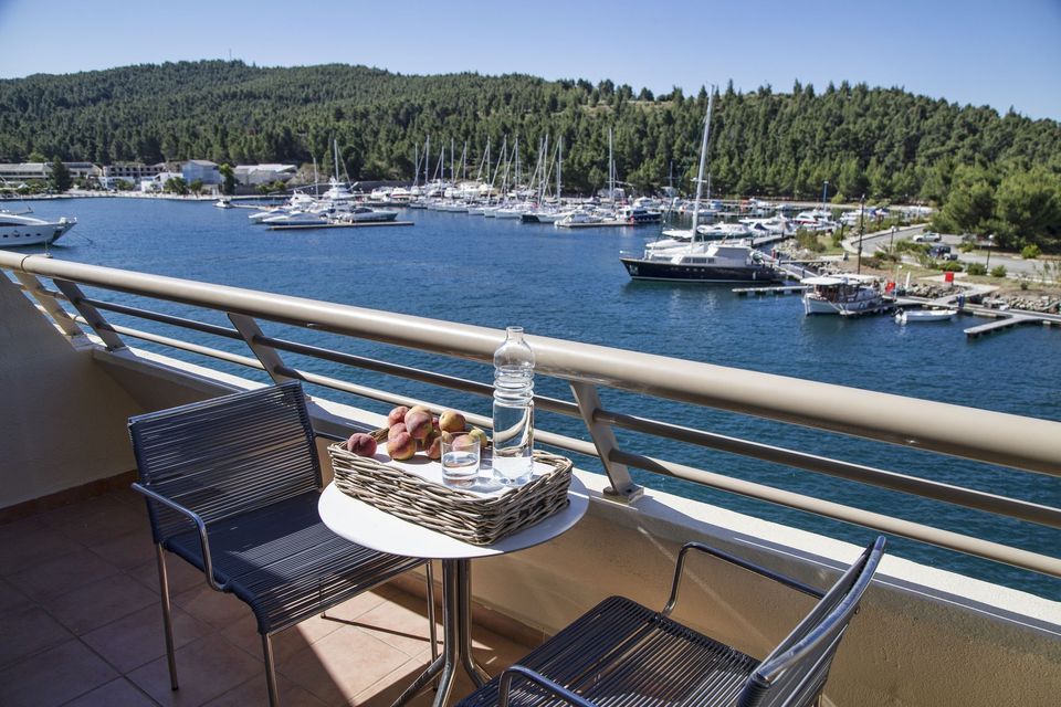 Junior Suite Sea or Marina View