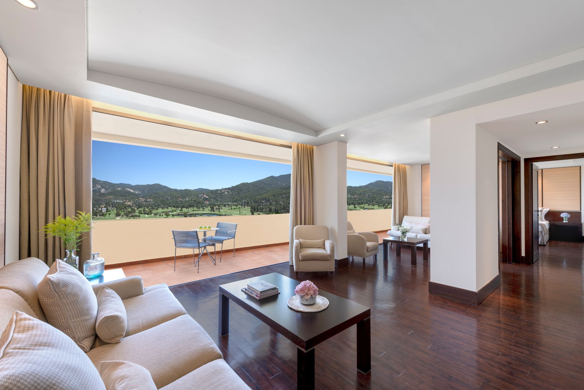 Superior One bedroom Suite Golf View