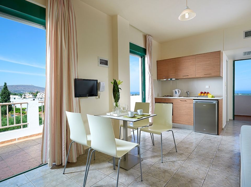 One Bedroom Apartment with Sea view