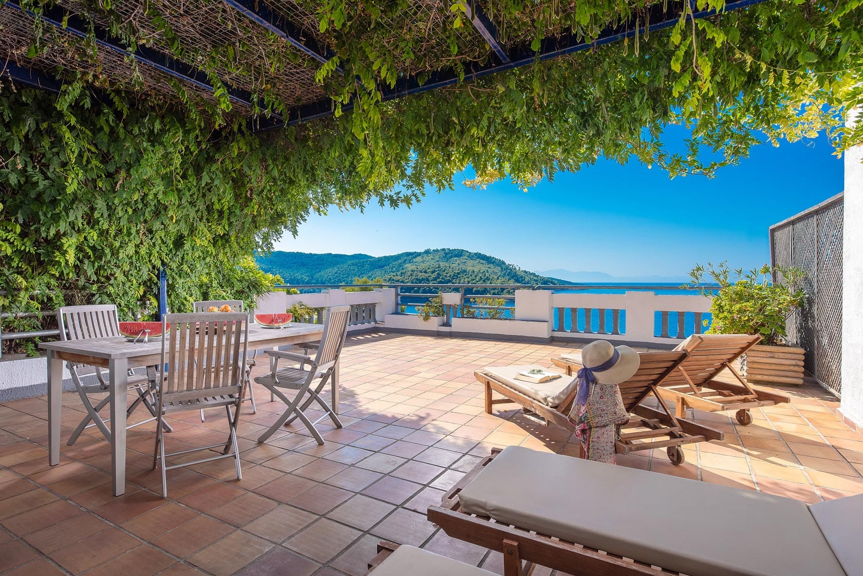 Panoramic Full Sea View Quadruple  Room 30m²