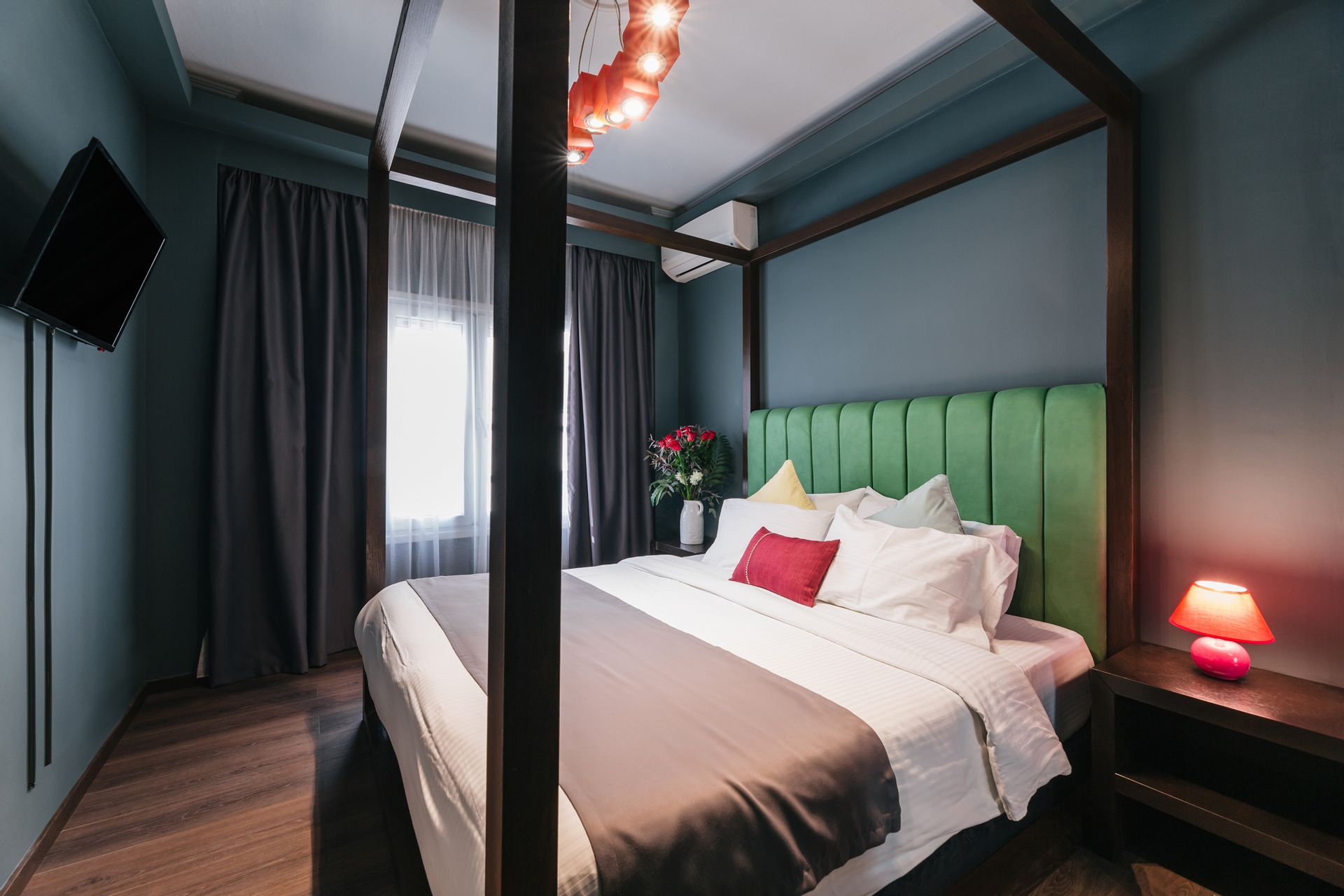 Queen Suite
