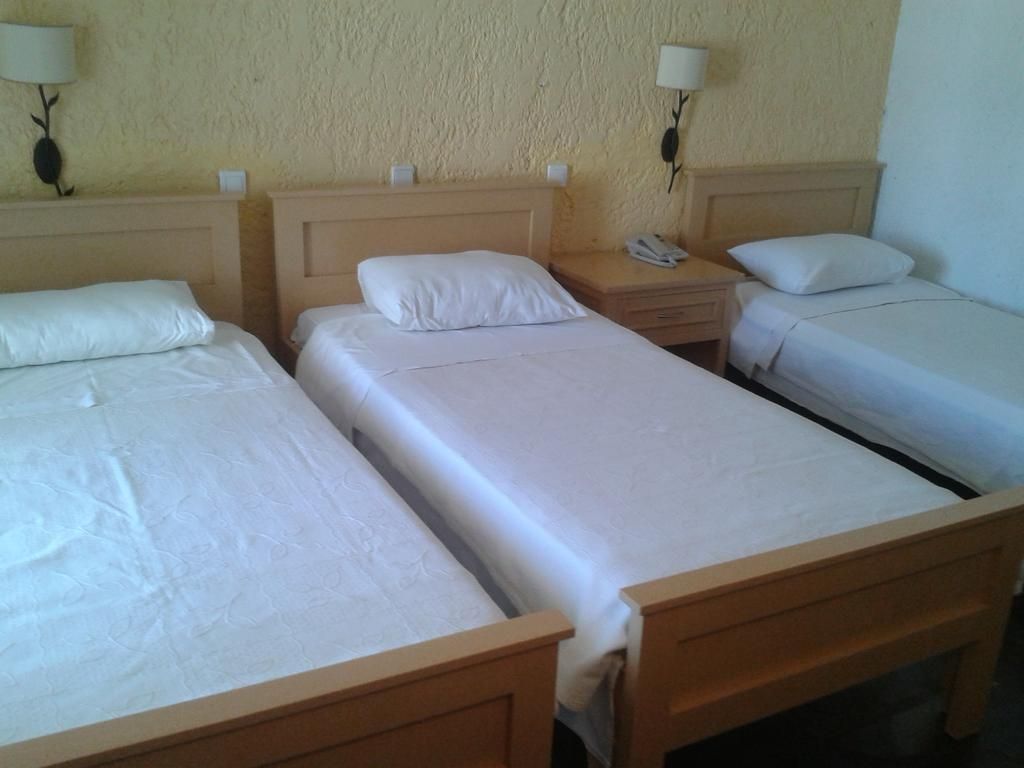 Triple Room with Sea View