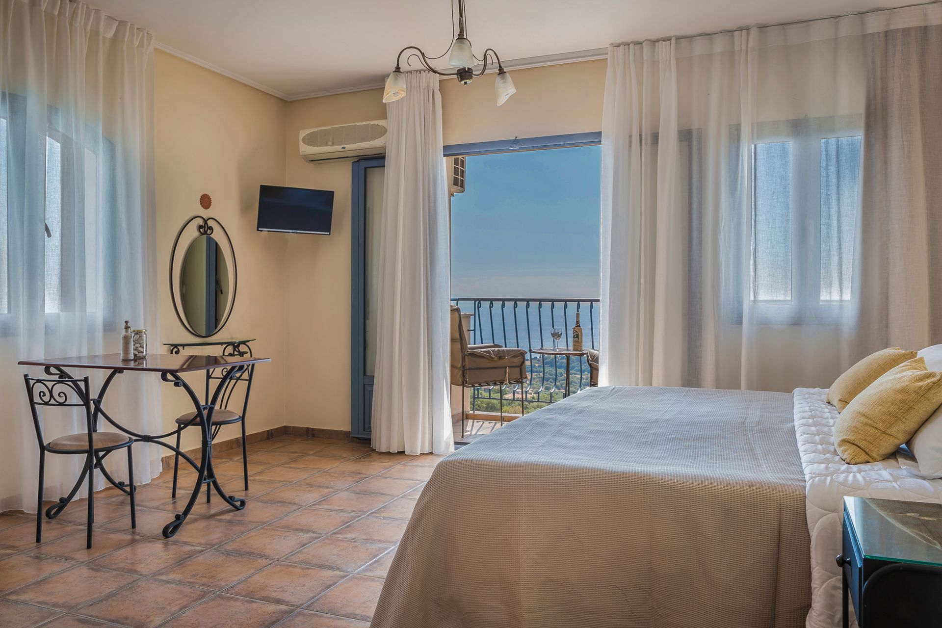 Studio with Sea View