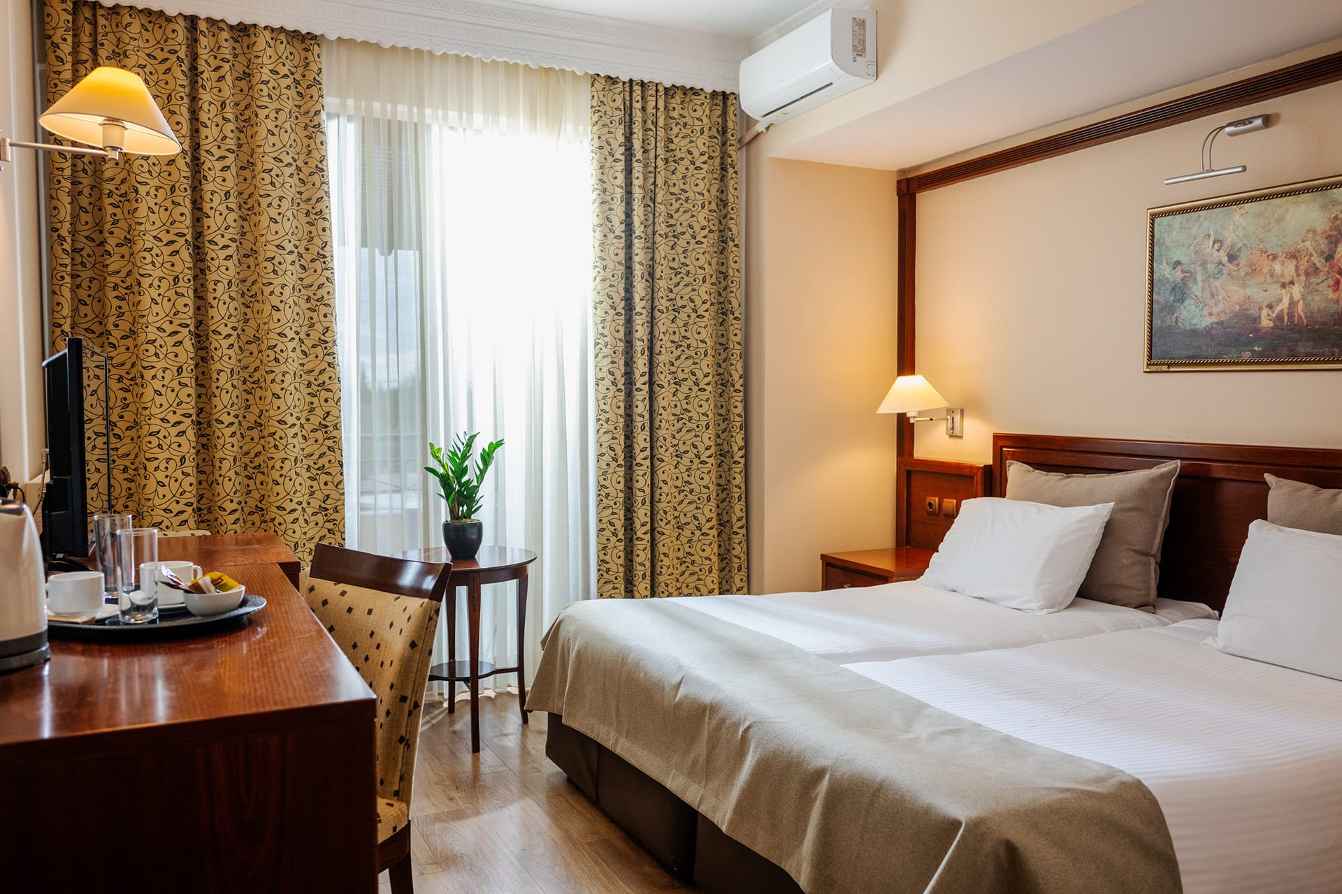 Standard Double room with balcony (top floor)