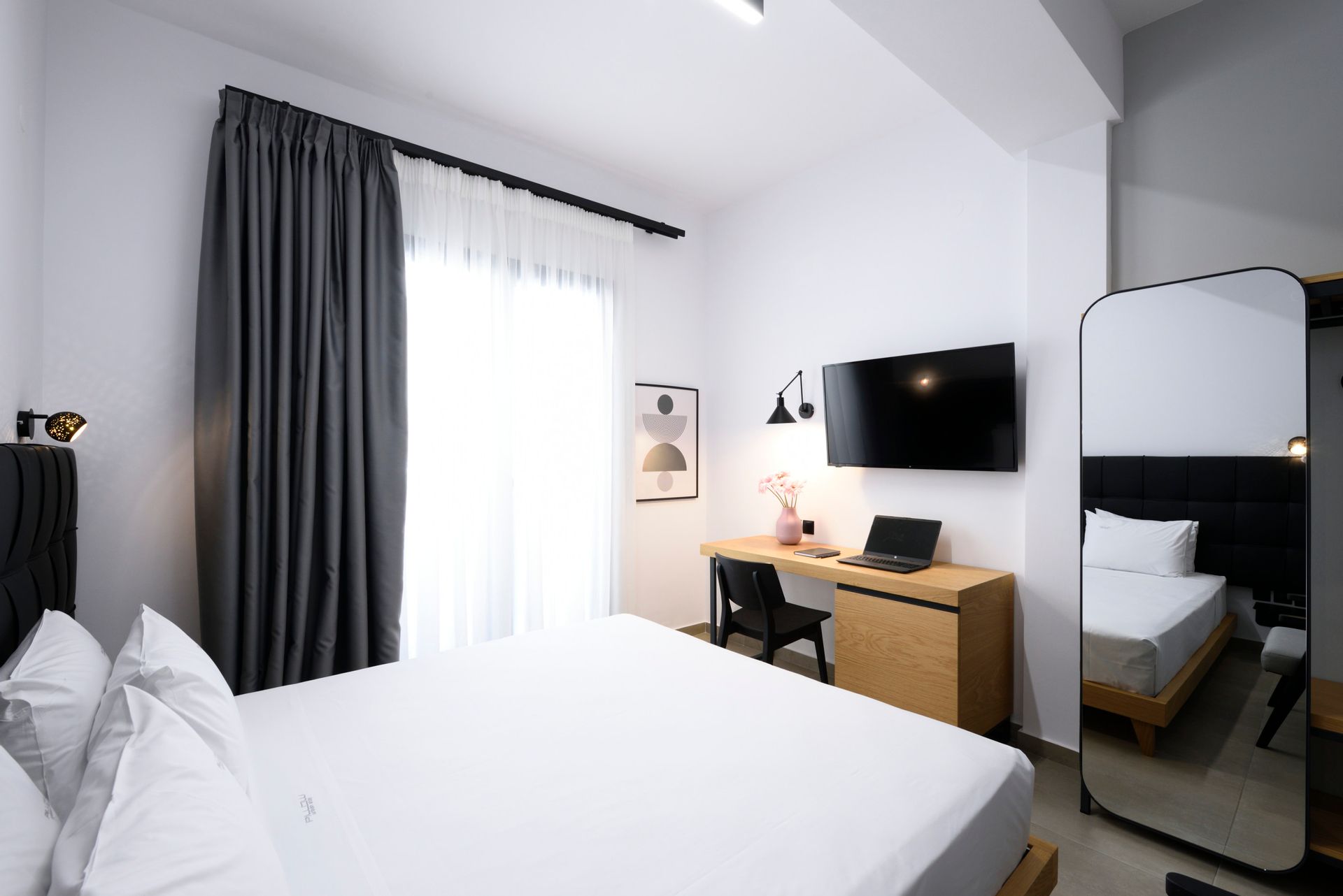 Comfort Double Room White Tower View