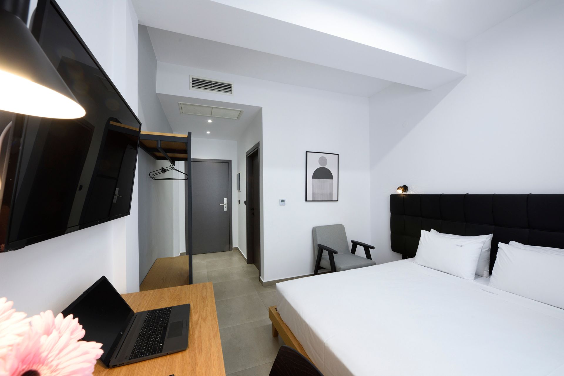 Comfort Double Room White Tower View
