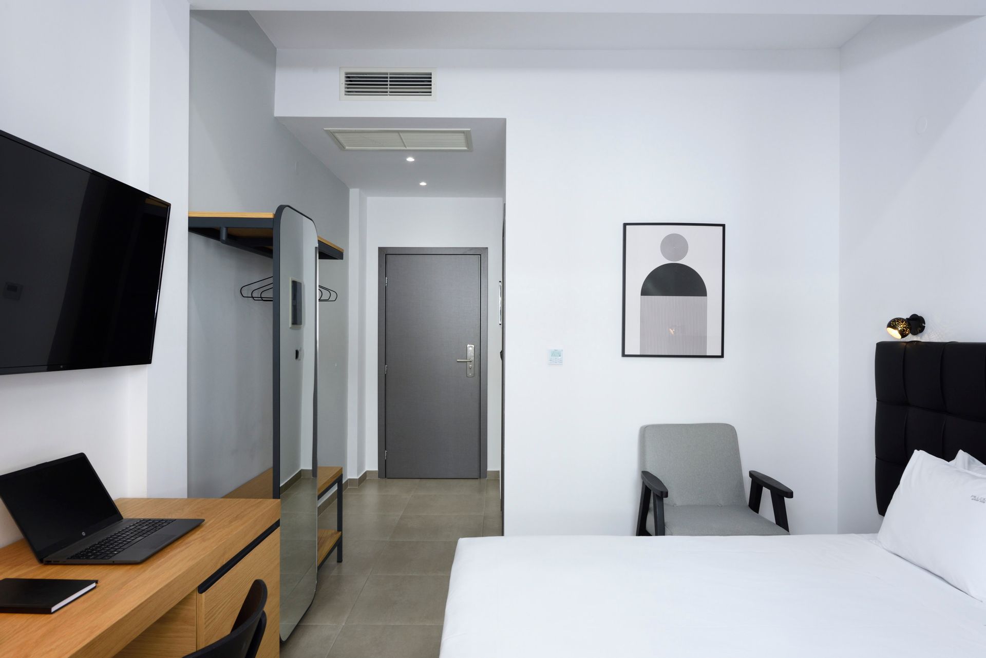 Comfort Double Room White Tower View