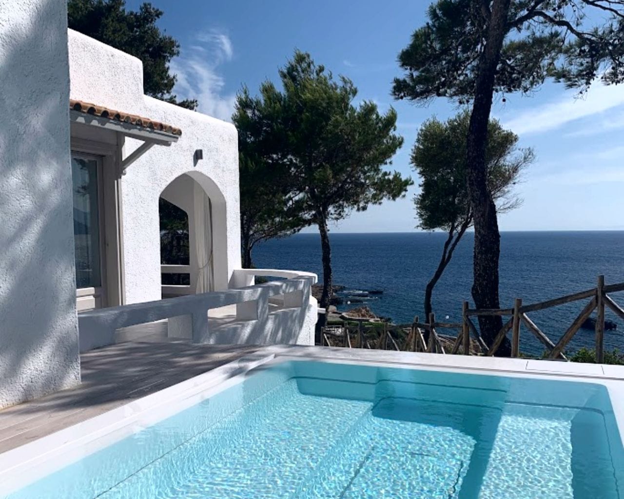 Two Bedroom Suite with Private Jacuzzi